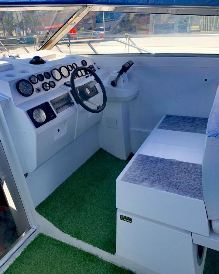Cozy Private Two Rooms Yacht In Barcelona With Free Parking Sant Adrià de Besòs Exteriör bild